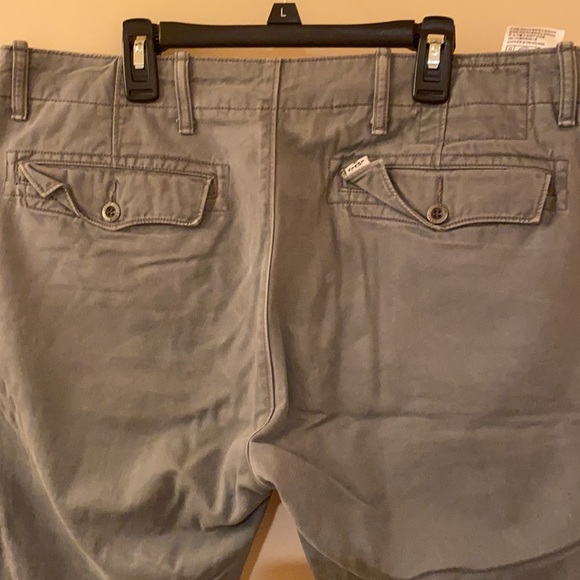 Levi’s Chino Pants - Picture 3 of 6